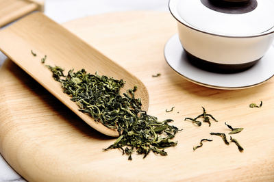 新銳遠(yuǎn)博茶葉 荷葉茶的視覺(jué)敘事與產(chǎn)品美學(xué)